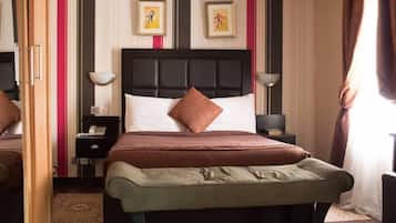Classic Room | 1 bedroom, premium bedding, in-room safe, desk