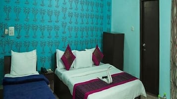 Deluxe Single Room, 2 Bedrooms, Smoking, Slope side | Egyptian cotton sheets, premium bedding, Select Comfort beds