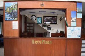 Reception - Hotel Blue Rock (Murree)