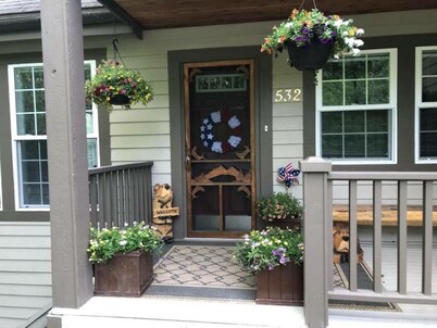 BREATHTAKING VIEW, PRIVATE ENTRY, ROMANTIC GETAWAY