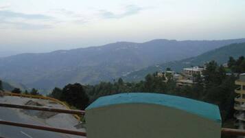 Vue depuis lâhĂ©bergement