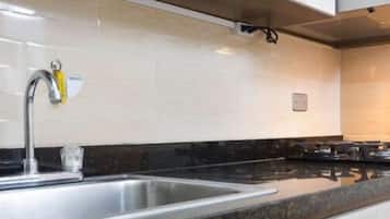 Fridge, microwave, coffee/tea maker, blender