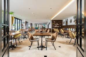 Daily buffet breakfast (THB 300 per person) - Glory Boutique Suite (Chiang Mai)