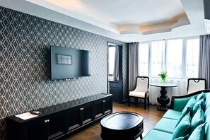 Family Suite | Minibar, soundproofing, free WiFi, bed sheets - Glory Boutique Suite (Chiang Mai)