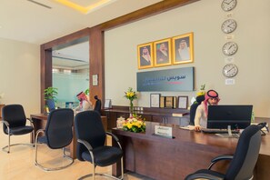 Check-in/check-out kiosk