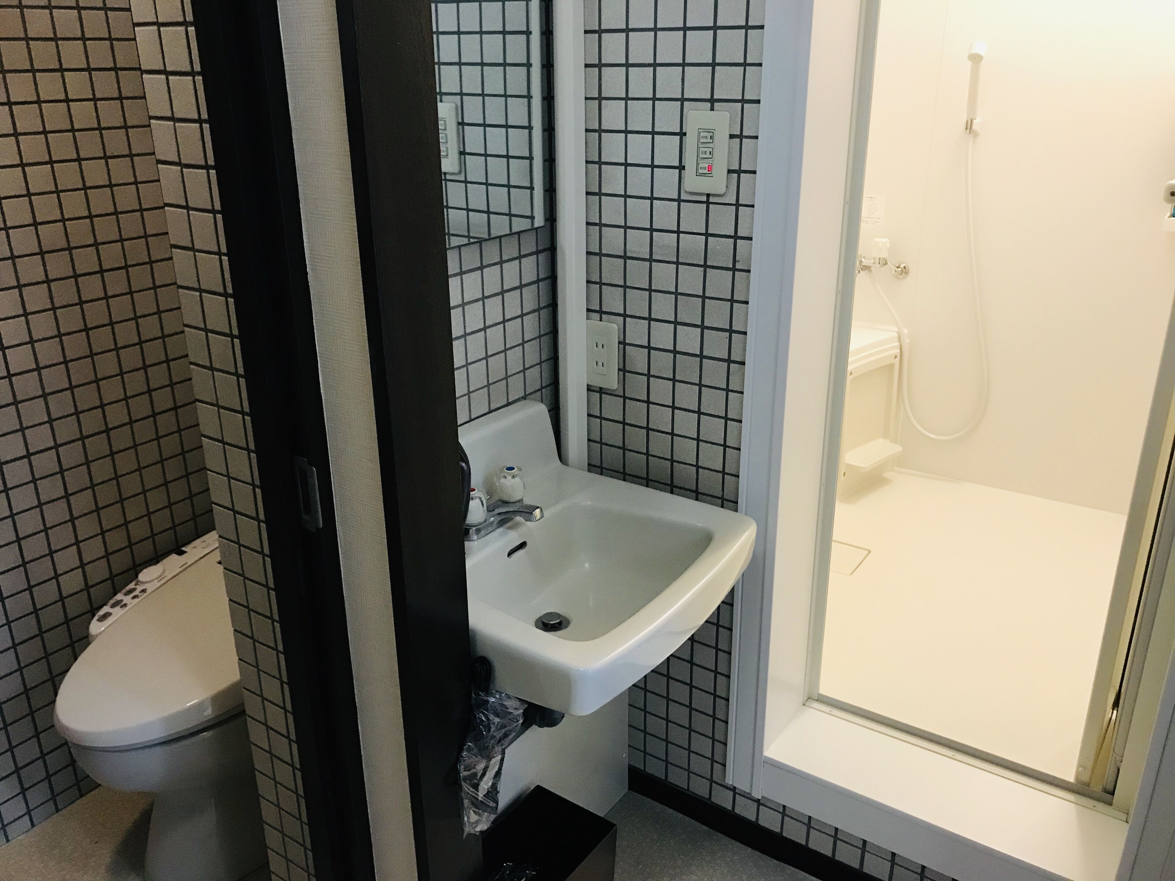 Chambre Supérieure avec lits jumeaux, salle de bains attenante | Salle de bain
