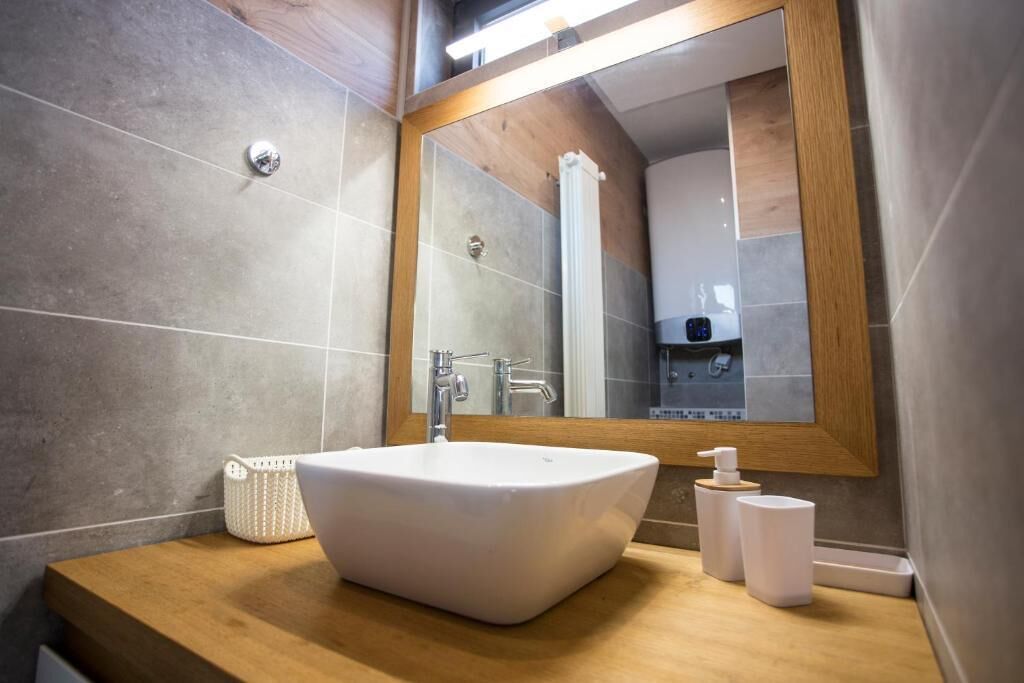 luxury apartment, 1 bedroom | bathroom sink