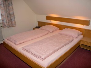 2 bedrooms, travel cot, alarm clocks - 176 apartments Schmidt`s view 4 - 176 apartment 04 with loggia (Wangerland)