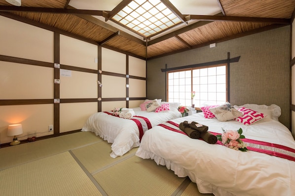 Private Vacation Home, Deluxe | 3 bedrooms, free WiFi