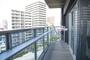 Apartemen Keluarga (K03) | Balkon