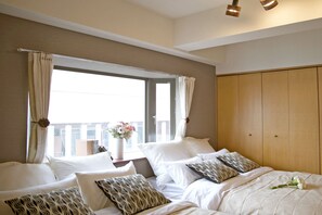 Luxury Family Room (H01) | 1 bedroom, laptop workspace, blackout drapes, WiFi (free) - Nipponbashi-House II-A (Osaka)