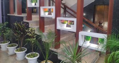 Hotel SJR