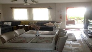 Villa | Living area - CE006 by Villaofsummer (Cesme)