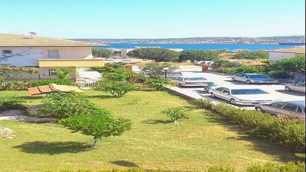Garden - CE006 by Villaofsummer (Cesme)