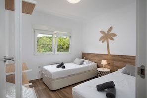 2 quartos, ferros/tábuas de passar roupa, Wi-Fi, roupa de cama