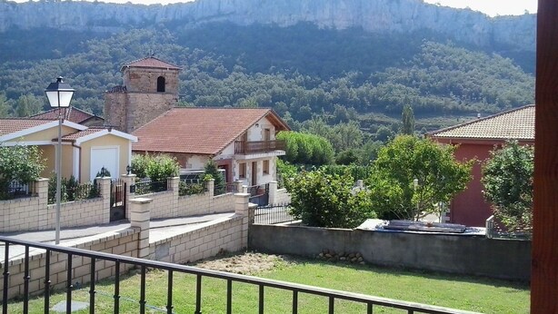 Zona residencial con vistas a la montaña.