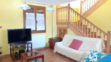 Televisie en een open haard