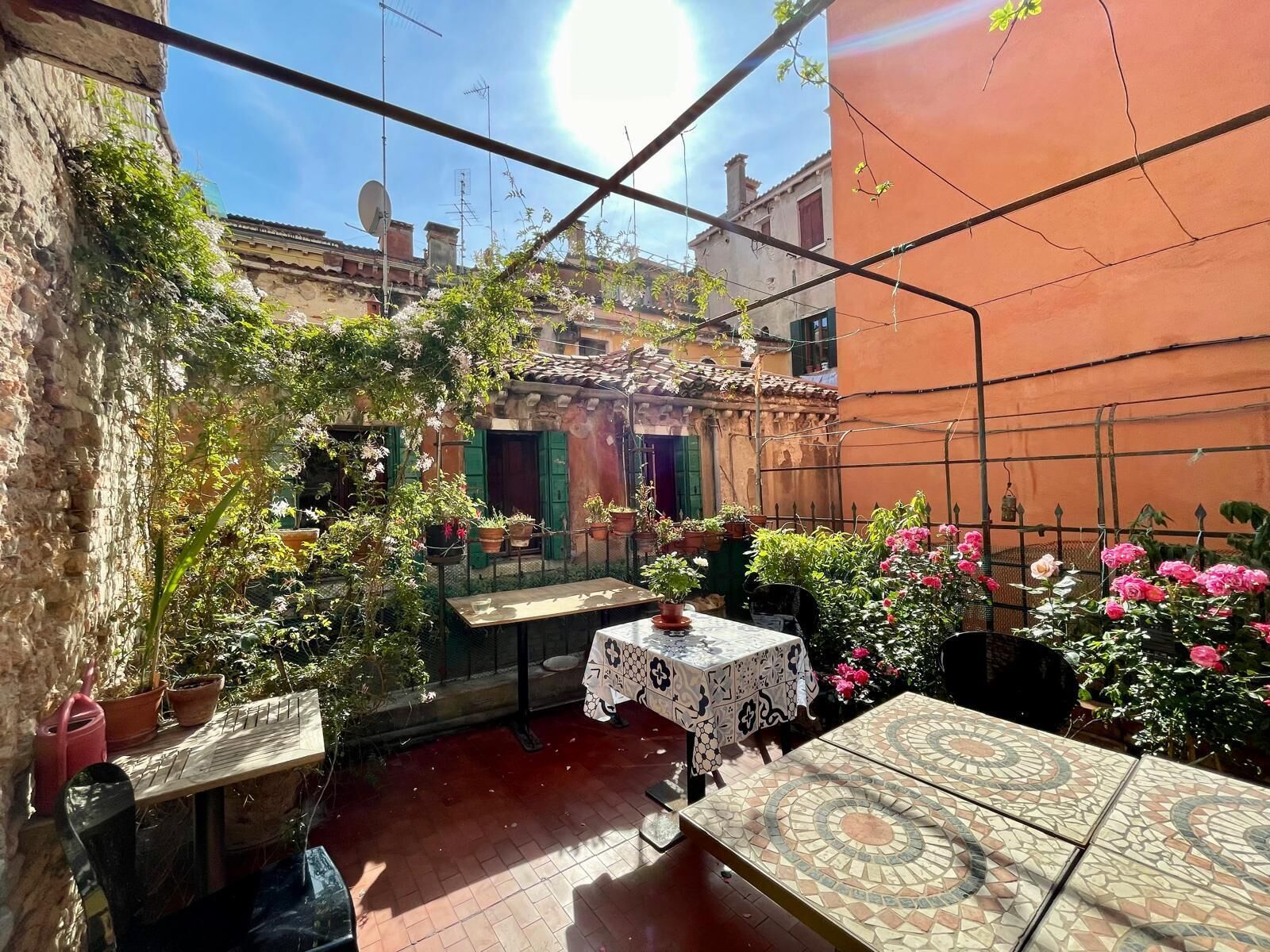 Doppelzimmer, Gemeinschaftsbad | Terrasse/Patio