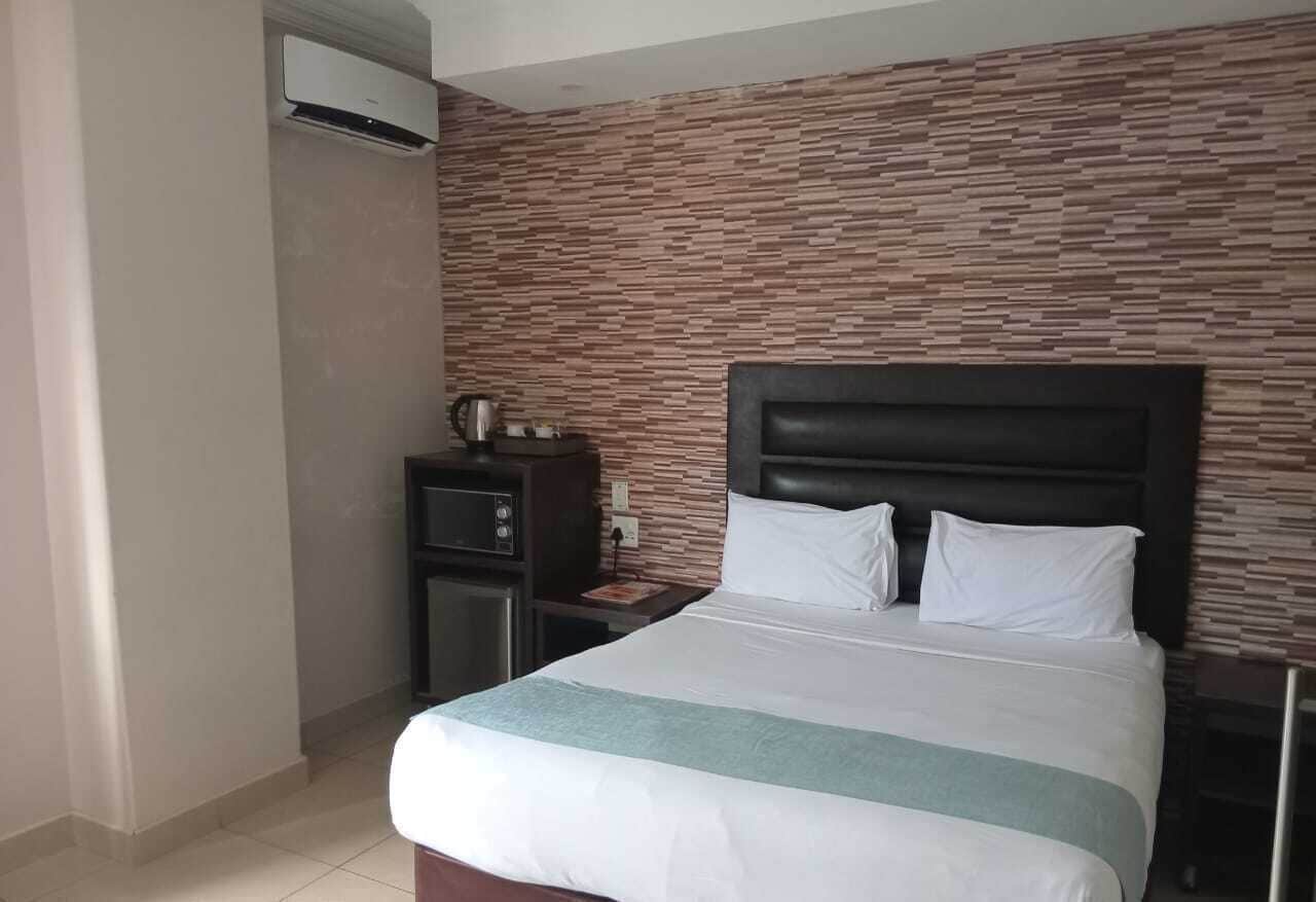 Standard-huone | Työpöytä, kannettavalle tietokoneelle sopiva työtila