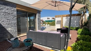 Villa, 4 Bedrooms | Terrace/patio