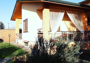 Front of property - B&B Le Mi' Cocche (Capannori)