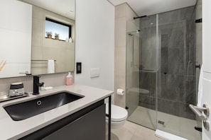 Luxury Apartment, 1 Bedroom | Bathroom