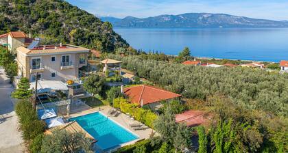 Villa Thea: We live it. You’ll love it! (1h 50min from Athens Intl. Airport)