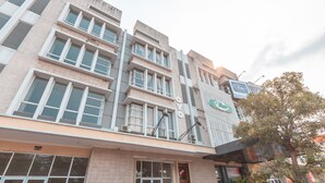 Ảnh chưa phân loại, 3 trong số 37 ảnh, nút