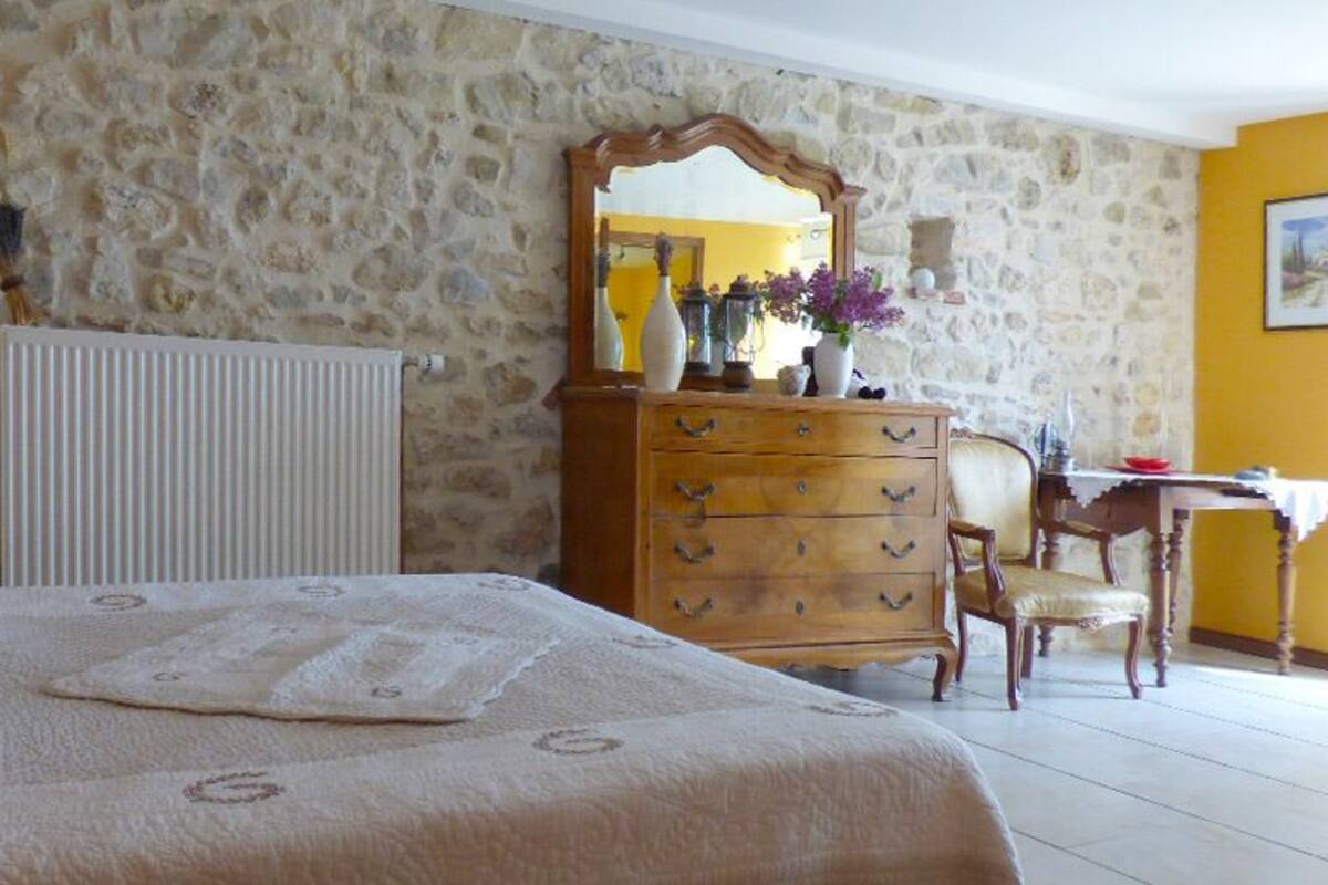 Chambre Double (Lavande)