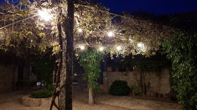 Casa do Forno, a pretty farmhouse offering relaxation and rest with a private garden