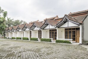 Exterior detail - Hotel O Padjadjaran 1 (Tasikmalaya)