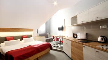 1 bedroom, desk, laptop workspace, blackout curtains