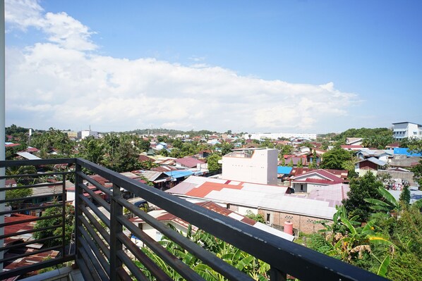 City view from property - OYO 2343 Winolanto Guest House Syariah (Balikpapan)