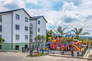 Front of property - MINT Express Sandton View (Sandton)