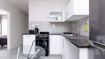 Superior Apartment, 2 Bedrooms | Private kitchen | Mini-fridge, microwave, stovetop, electric kettle