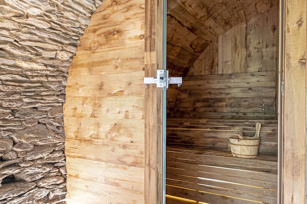 Een sauna, een bubbelbad