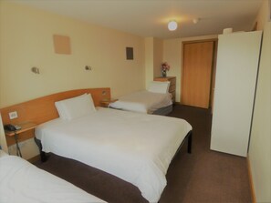 Wifi gratis y ropa de cama