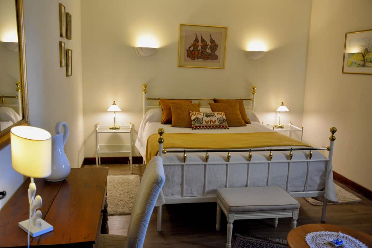 Superior Room (Château de Fontaine-Madame) | Premium bedding, individually decorated, individually furnished, desk