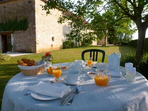 Petit déjeuner continental compris tous les jours