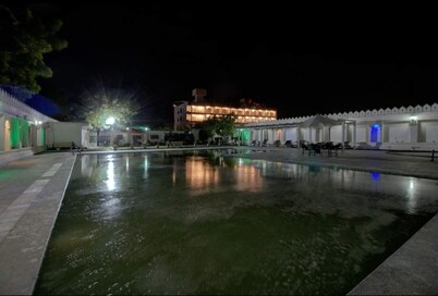 Hotel Krishna Raj
