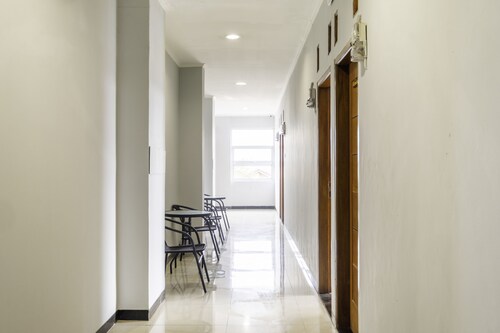 Hotel O The Karins Guesthouse Syariah