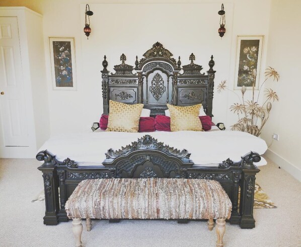 全景公寓 | 2 間睡房、防敏寢具、書桌、遮光窗簾/窗簾