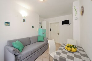 Smart TV - The Anchor of Amalfi, located in the very center of Amalfi, just 30 stairs (Amalfi, Provincia di Salerno)