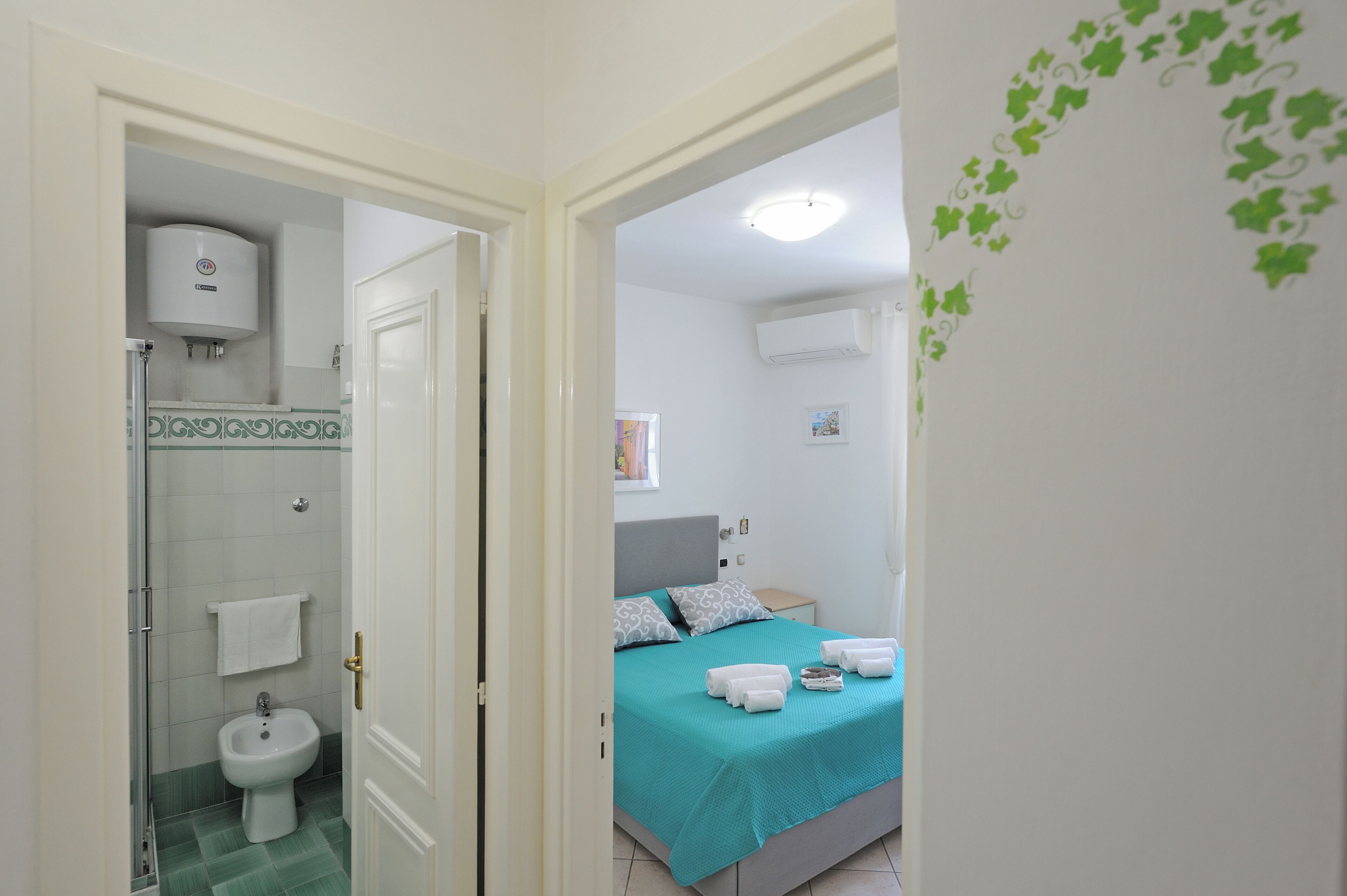 2 bedrooms, in-room safe, iron/ironing board, travel crib