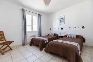 2 chambres, lit parapluie, accès Internet