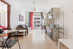 TV - GuestHost - Apartment located in the Rubattino neighborhood in Milan (Milano)