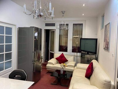 Rose Gerden Apartments and rooms