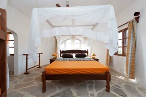 1 habitación y caja de seguridad en la habitación 
