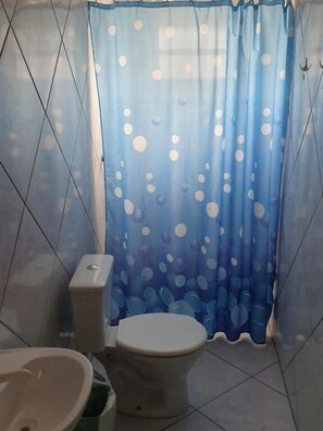 Shower, towels