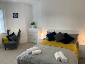 Apartment | 2 bedrooms, premium bedding, individually decorated - Kings Road (Reading)